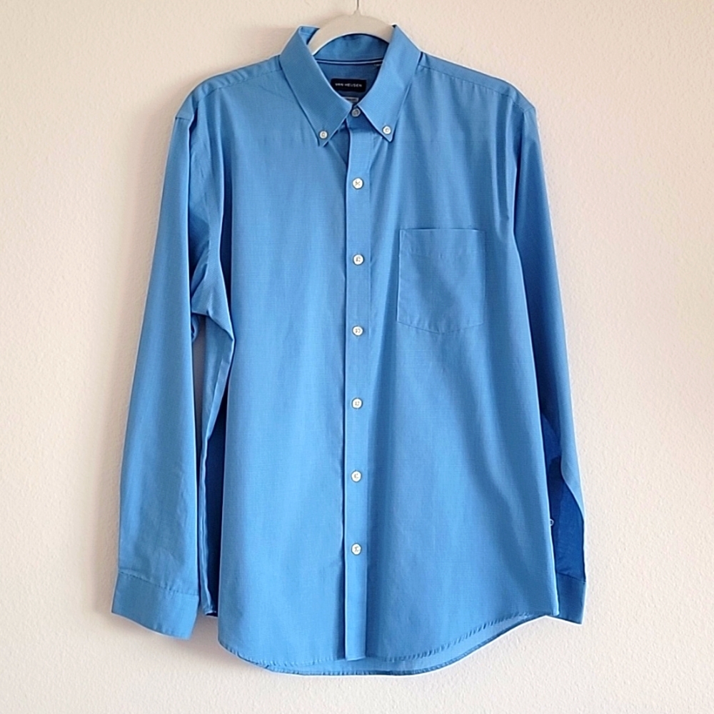 Mens M Van Heusen Clasic Fit Dress Shirt in beautiful blue & light white check.